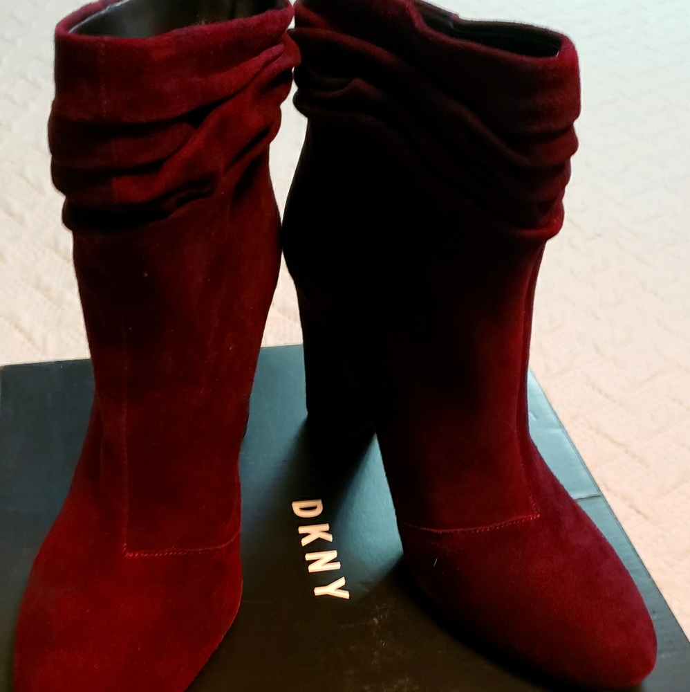 Brand New DKNY SUEDE BOOTIES size 8